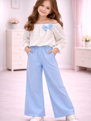 Costum fete Kira