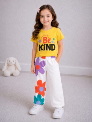 Costum fete Be Kind